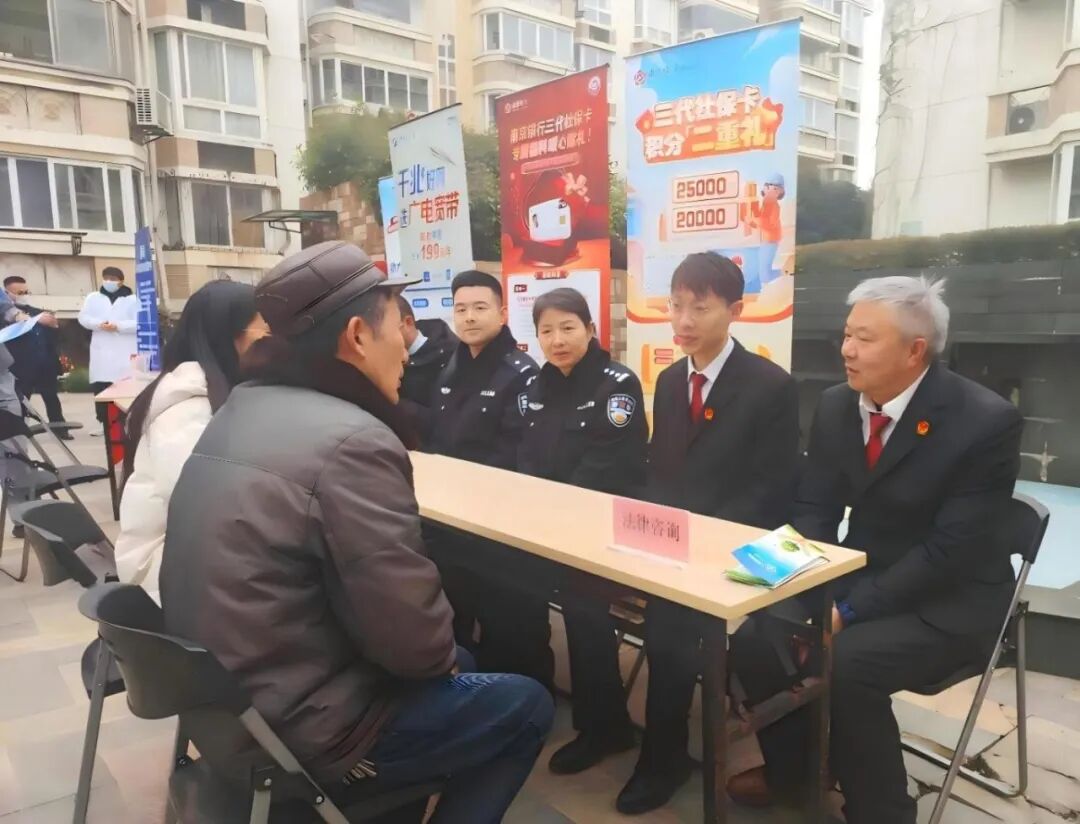 以队伍之“稳”保天平之“衡” 锻造新时代秦法铁军